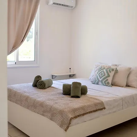 The Pervolia 206 * パ フォス