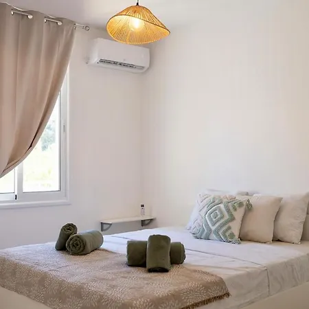 דירה The Pervolia 206 *